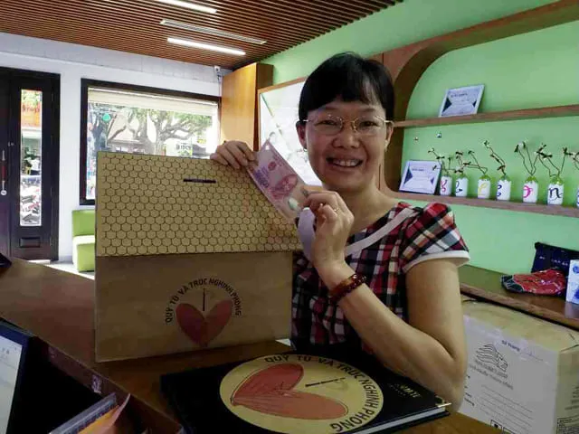 Nhân viên góp "yêu thương" vào ngôi nhà nhỏ "Quỹ Tù Và" Trúc Nghinh Phong
