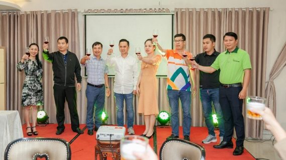 Trúc Nghinh Phong khai tiệc tân niên 2023 tại chi nhánh Đà Nẵng