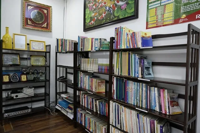 Thư viện tri thức Trúc Nghinh Phong đang chứa hơn 500 đầu sách