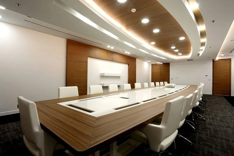 Nội thất cũng là một yếu tố cần chú trọng trong thiết kế không gian phòng họp