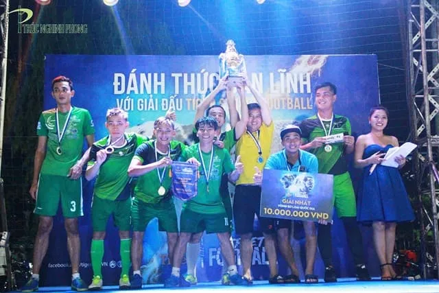 Trúc Nghinh Phong vô địch Tiger Street Football 2019 khu vực TPHCM