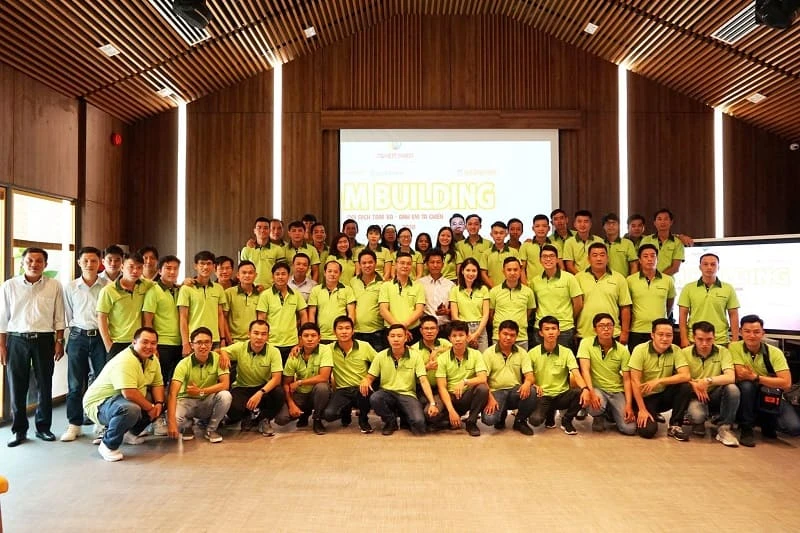 Cả tập thể cán bộ nhân viên Trúc Nghinh Phong cùng tham dự team building quý I & II -2020